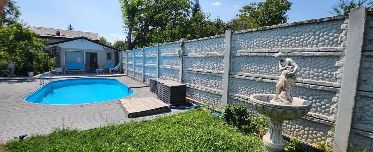 Morii Pool Villa